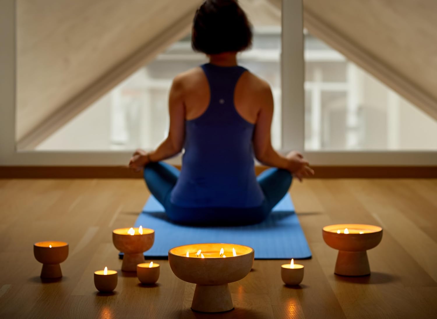 BLUEME Balance-White Lotus & Tea, 3 Wick, Refillable Wellness Candle, Contains Essential Oil, Sustainable, Hand Finished, Hand Poured, Premium, Luxury Ceramic, Natural Cotton Wick, Soy-Wax Blend - Image 4