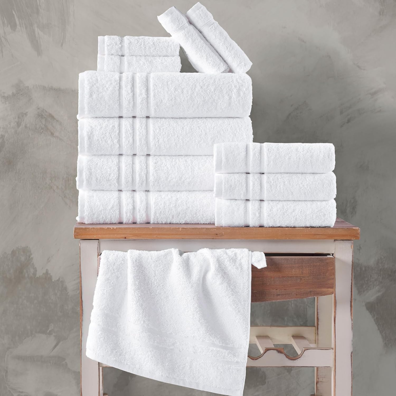 Hawmam Linen White Bath Towels 4 Pack 27 x 54 Inches 100% Turkish Cotton Soft Lightweight and Highly Absorbent Quick Drying Towels, Premium Quality Perfect for Daily Use - Image 4